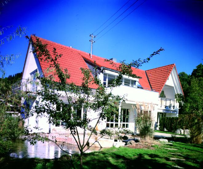 Mehrfamilienhaus 01