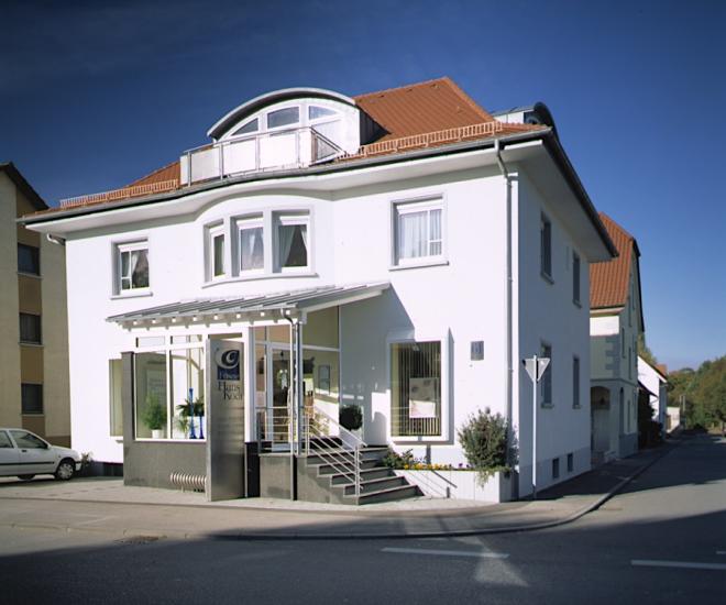 Wohn Und Geschaftshaus